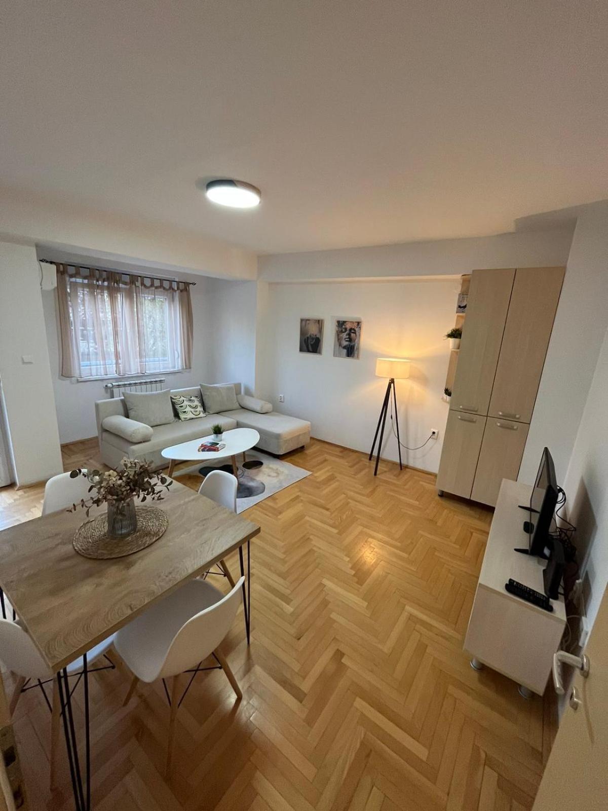 Best Value-Apartment In Üsküp Dış mekan fotoğraf